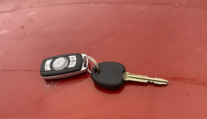 2013 Hyundai i10 MAGNA 1.1, Petrol, Manual, 32,961 km, Lock system - Remote key not functional