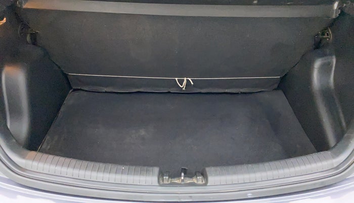 2015 Hyundai Grand i10 MAGNA 1.2 KAPPA VTVT, Petrol, Manual, 19,671 km, Boot Inside
