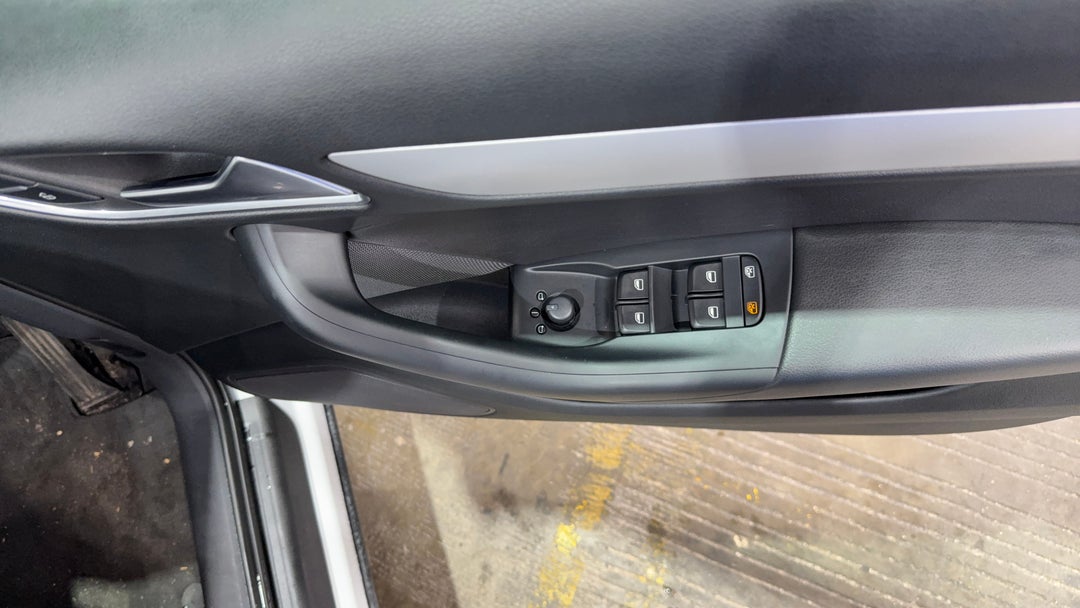 Drivers Side Door Panel Controls