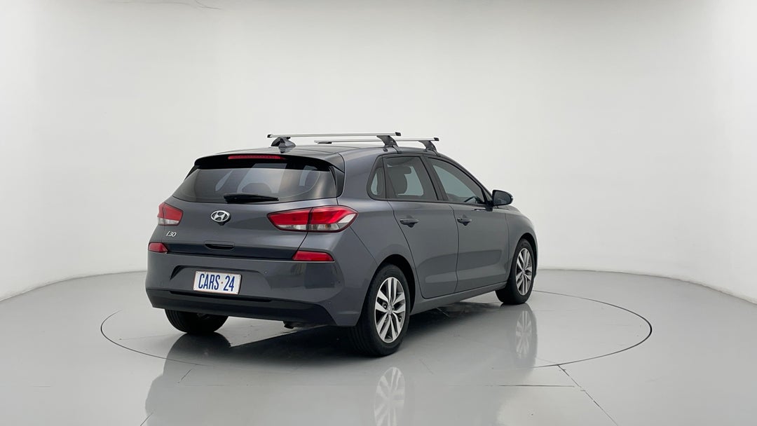 Right Back Diagonal (45- Degree) View