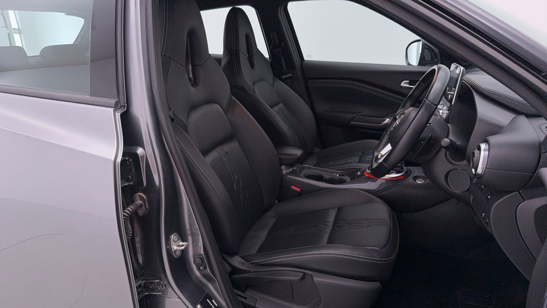 2023 Nissan Juke St-l, Automatic, 63030 km, Right Side Front Door Cabin View