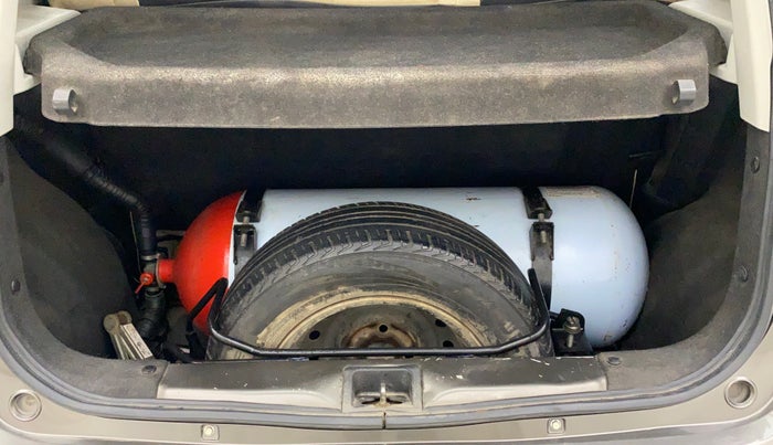 2019 Maruti New Wagon-R LXI CNG 1.0, CNG, Manual, 62,572 km, Boot Inside