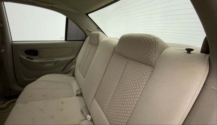 2009 Hyundai Accent EXECUTIVE, Petrol, Manual, 84,144 km, Right Side Rear Door Cabin