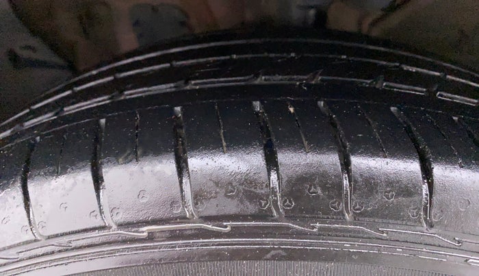 2020 KIA SELTOS GTK 1.4 GDI PETROL, Petrol, Manual, 26,963 km, Left Front Tyre Tread