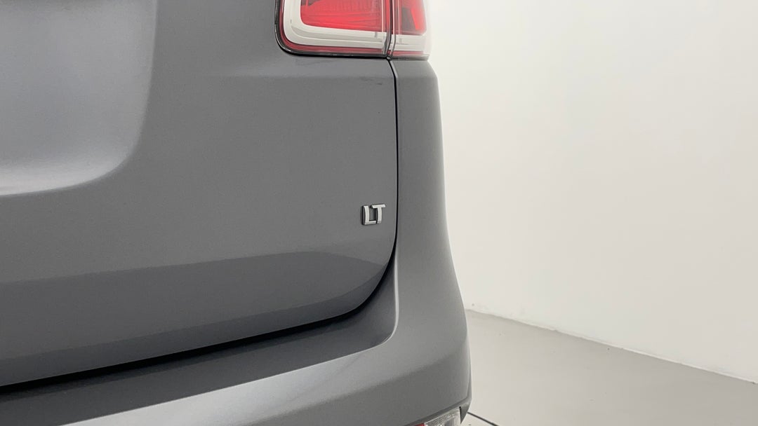 Badge (Boot Right Side)