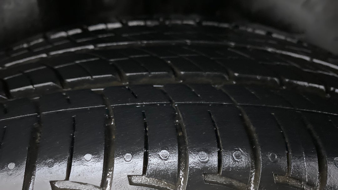 Right Rear Tyre Tread