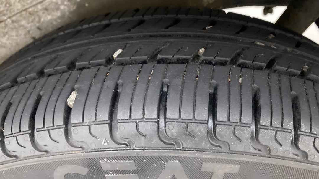 Left Rear Tyre Tread