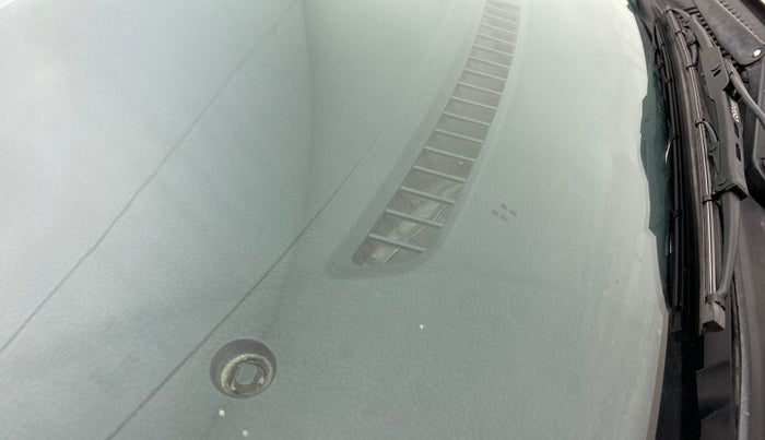 2014 Maruti Wagon R 1.0 VXI, Petrol, Manual, 50,197 km, Front windshield - Minor spot on windshield