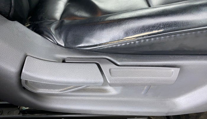 2021 Hyundai AURA S CNG, CNG, Manual, 18,022 km, Driver Side Adjustment Panel
