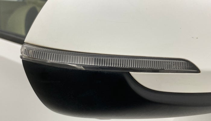 2021 KIA SONET HTX 1.0 IMT, Petrol, Manual, 37,179 km, Right rear-view mirror - Indicator light has minor damage