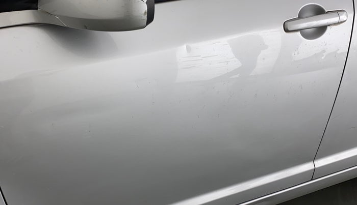 2010 Maruti Swift Dzire VXI, Petrol, Manual, 90,039 km, Front passenger door - Slightly dented