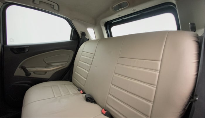 2013 Ford Ecosport 1.5 AMBIENTE TDCI, Diesel, Manual, 1,15,227 km, Right Side Rear Door Cabin