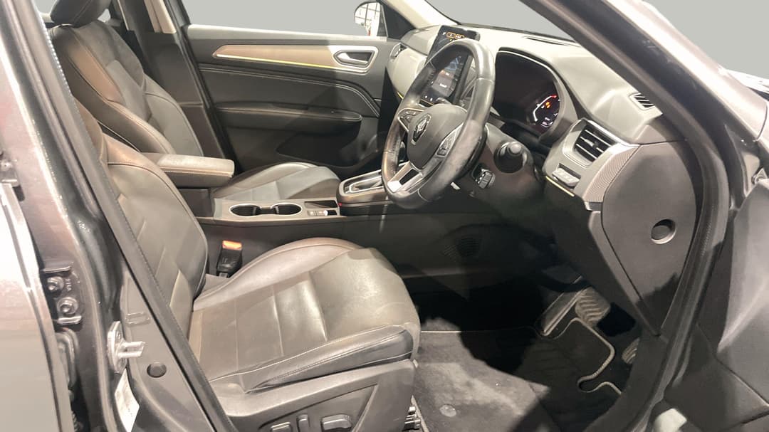2022 Renault Arkana Intens, Automatic, 32932 km, Right Side Front Door Cabin View