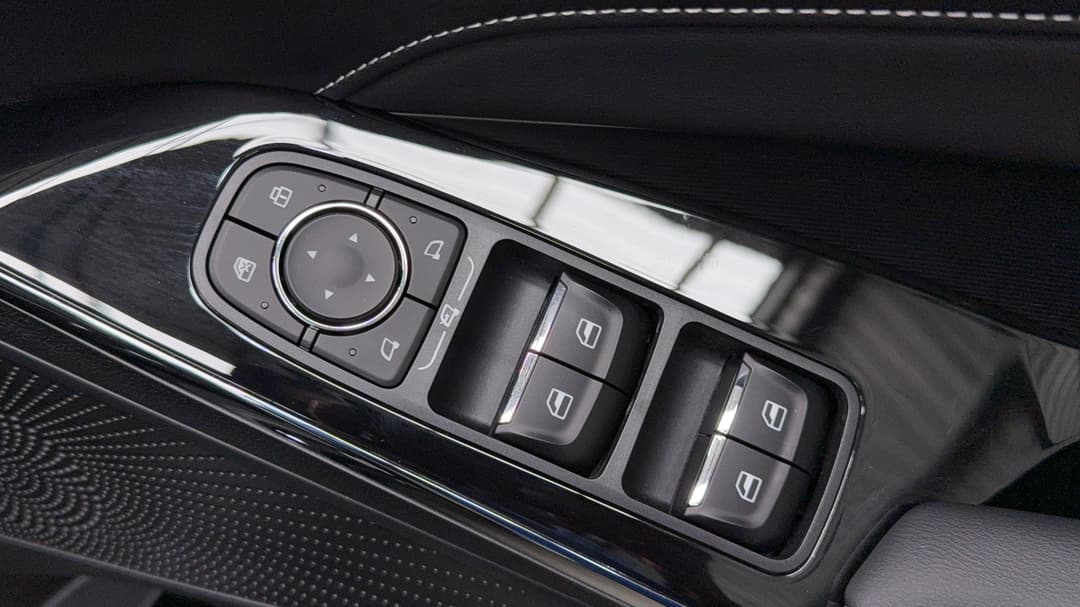 2025 GWM Haval H6 Lux, Automatic, 7556 km, Drivers Side Door Panel Controls
