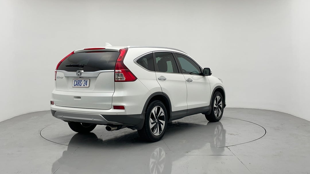 Right Back Diagonal (45- Degree) View