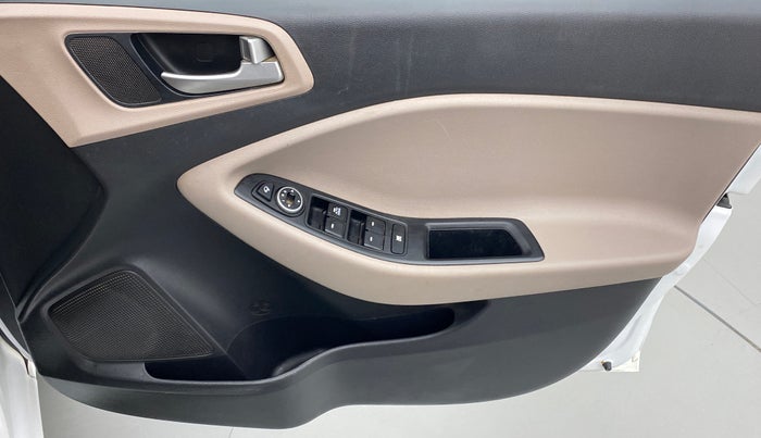 2019 Hyundai Elite i20 SPORTZ PLUS 1.2, Petrol, Manual, 26,880 km, Driver Side Door Panels Control