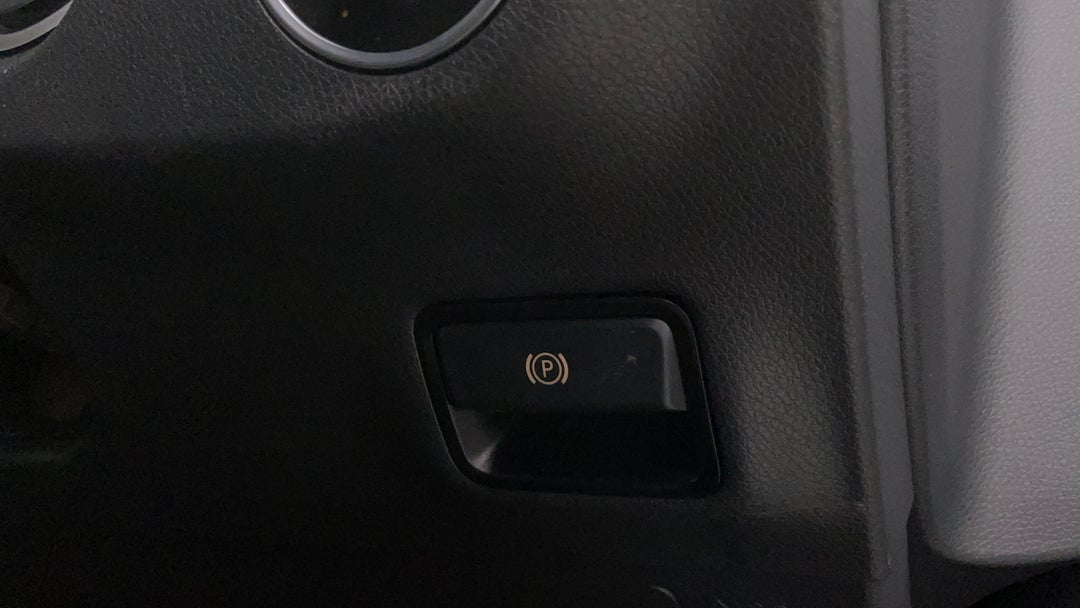 2018 Mercedes-benz CLA 200 Shooting Brake, Automatic, 71812 km, Handbrake