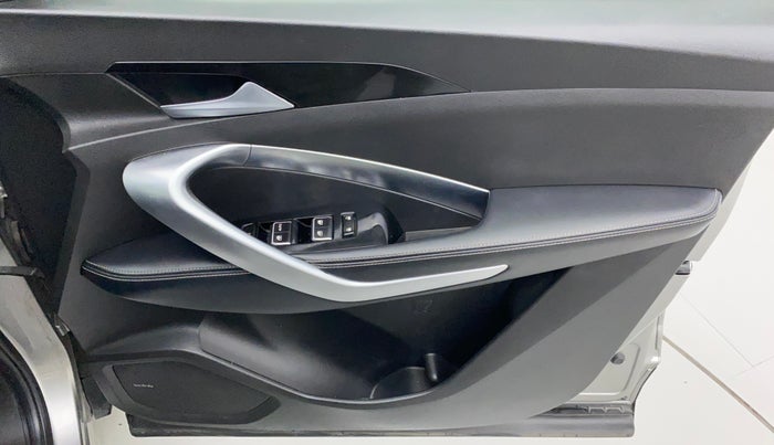 2021 MG HECTOR SHARP 1.5 DCT PETROL, Petrol, Automatic, 24,295 km, Driver Side Door Panels Control