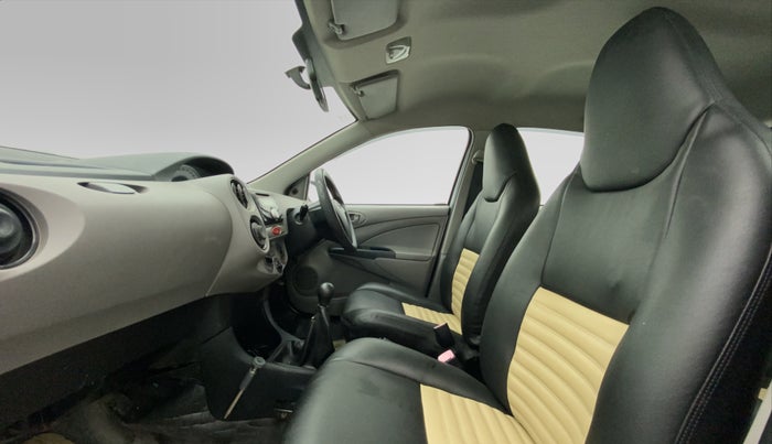 2011 Toyota Etios Liva G, Petrol, Manual, 48,721 km, Right Side Front Door Cabin