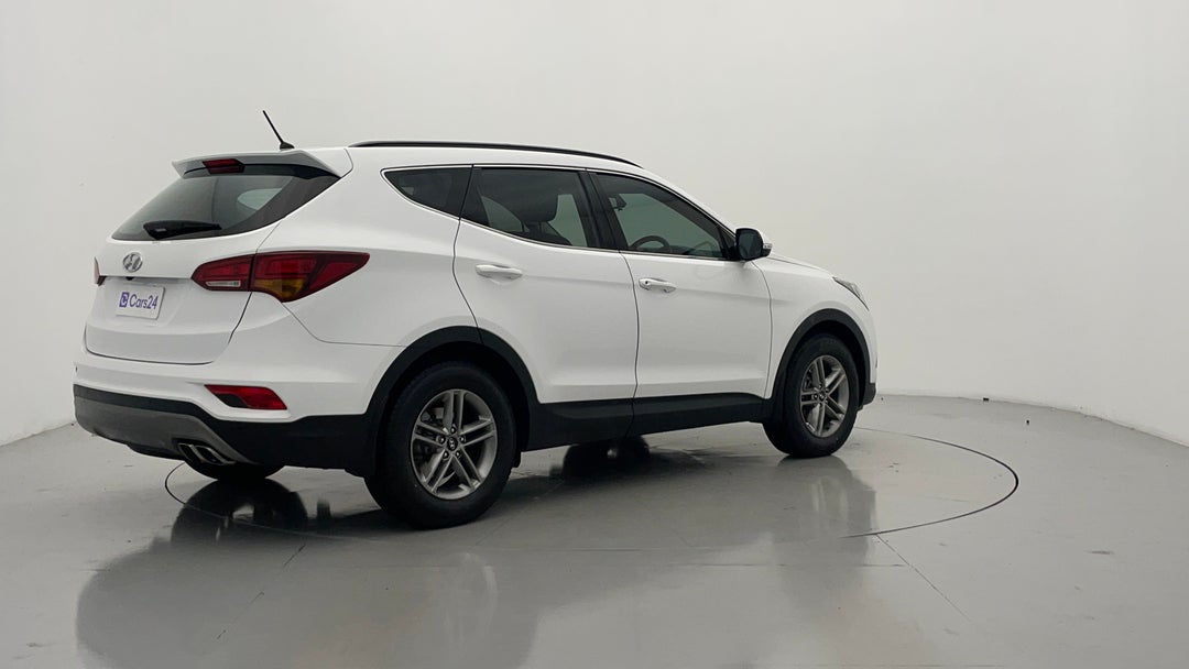 Right Back Diagonal (45- Degree) View