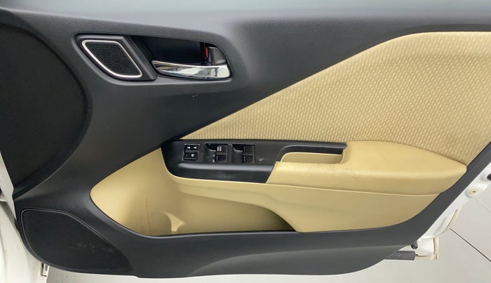 2018 Honda City V MT PETROL, Petrol, Manual, 14,437 km, Driver Side Door Panels Control