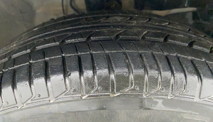 2018 Honda City V MT PETROL, Petrol, Manual, 14,437 km, Right Front Tyre Tread