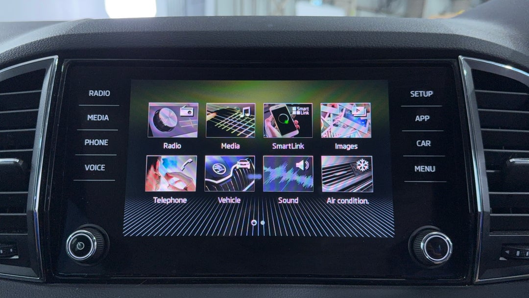 2019 SKODA Karoq 110tsi, Automatic, 67739 km, Infotainment System