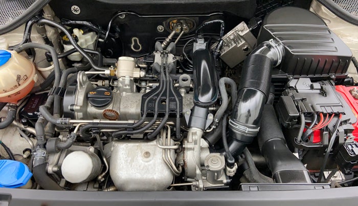 2013 Volkswagen Polo GT TSI 1.2 PETROL AT, Petrol, Automatic, 27,455 km, Engine Bonet View