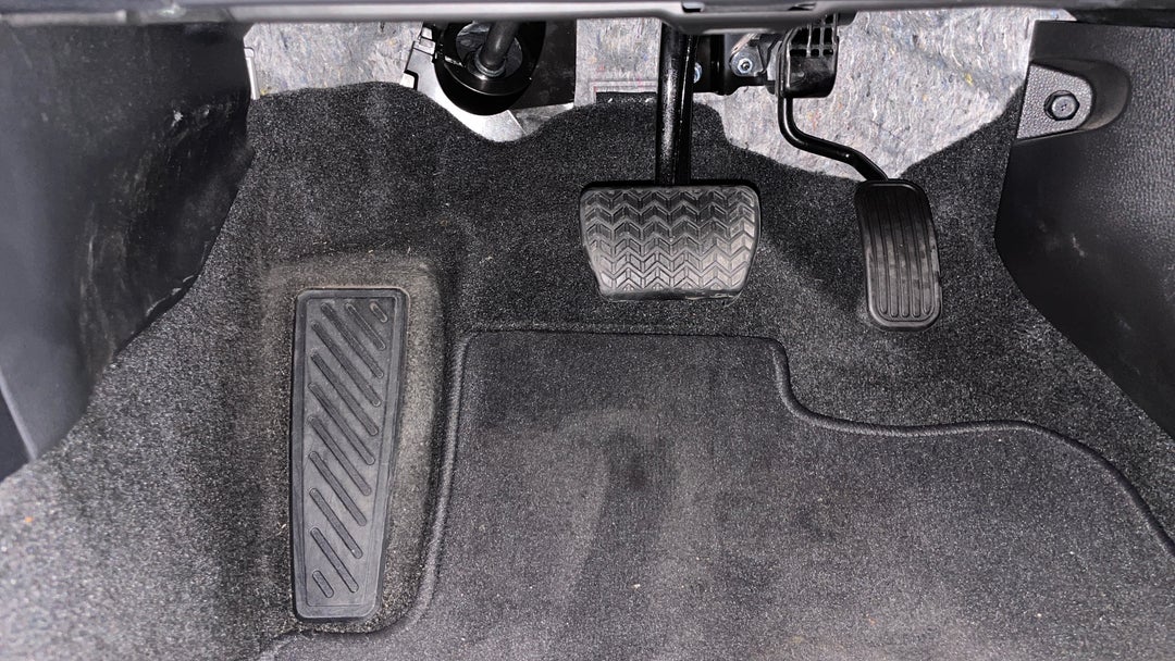 2023 Toyota Corolla Ascent Sport Hybrid, Automatic, 33710 km, Pedals and Footmat