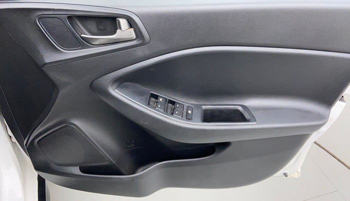 2016 Hyundai i20 Active 1.2, Petrol, Manual, Driver Side Door Panels Control
