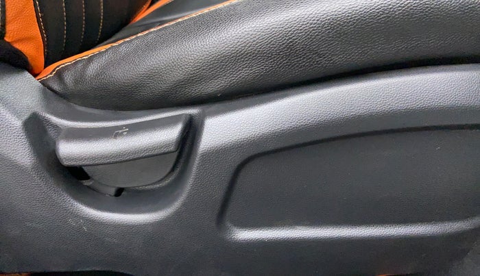 2016 Hyundai i20 Active 1.2, Petrol, Manual, Driver Side Adjustment Panel