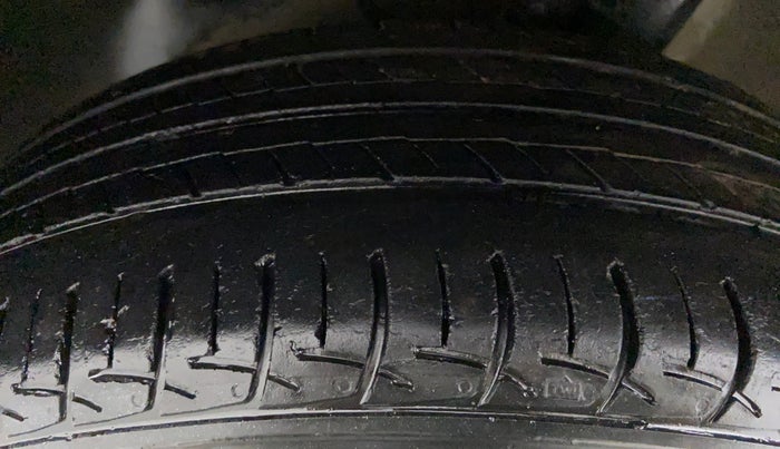 2016 Hyundai i20 Active 1.2, Petrol, Manual, Left Front Tyre Tread