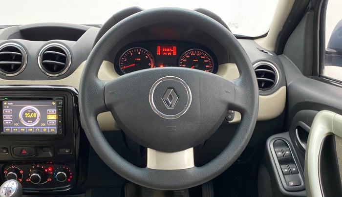 2014 Renault Duster 85 PS RXL, Diesel, Manual, 55,567 km, Steering Wheel Close Up
