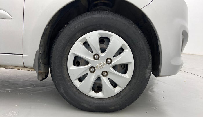 2013 Hyundai i10 SPORTZ 1.2 AT KAPPA2, Petrol, Automatic, 39,640 km, Right Front Wheel