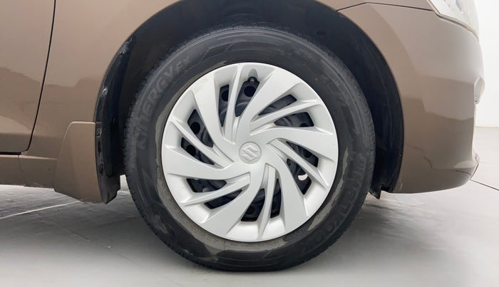 2015 Maruti Ciaz  ZDI SHVS, Diesel, Manual, 1,23,834 km, Right Front Wheel