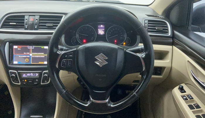 2015 Maruti Ciaz  ZDI SHVS, Diesel, Manual, 1,23,834 km, Steering Wheel Close Up