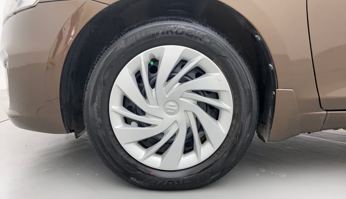 2015 Maruti Ciaz  ZDI SHVS, Diesel, Manual, 1,23,834 km, Left Front Wheel