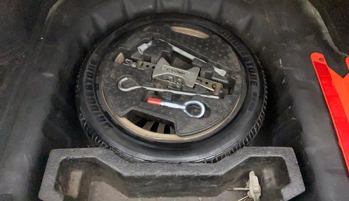 2015 Maruti Ciaz  ZDI SHVS, Diesel, Manual, 1,23,834 km, Spare Tyre