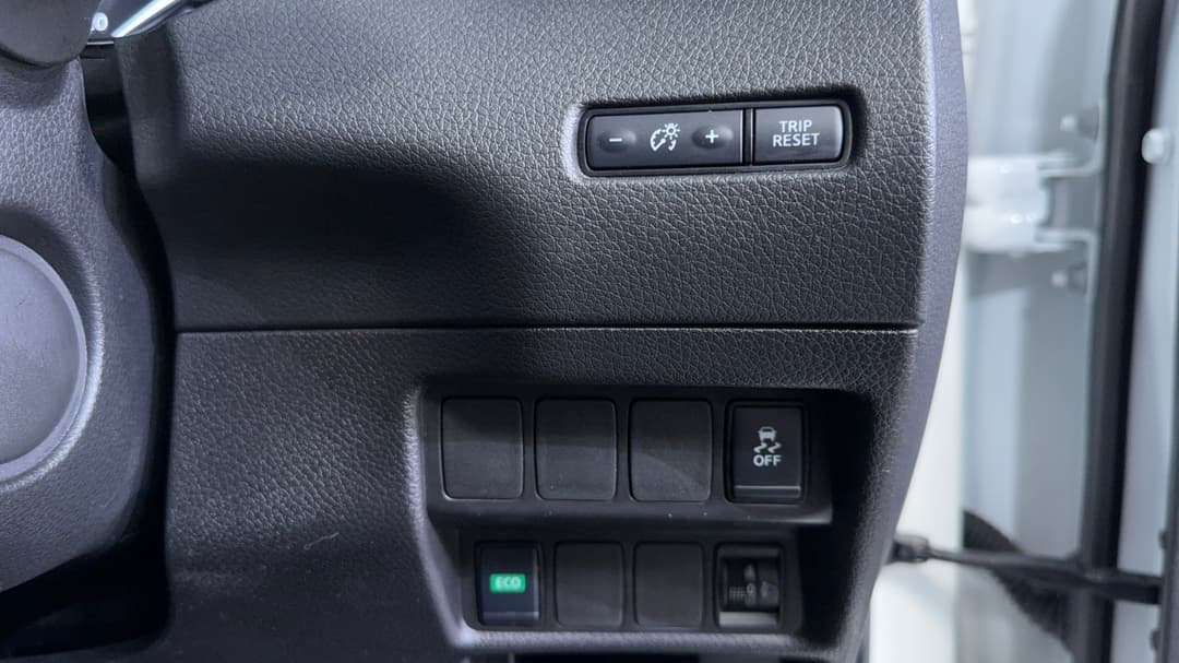 2020 Nissan X-trail St (2WD) (5yr), Automatic, 43752 km, Utility Switches/Buttons