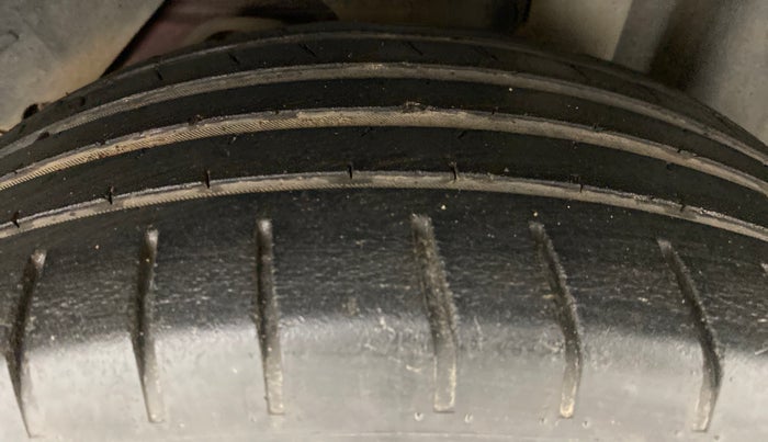 2018 Ford Figo Aspire 1.2 TITANIUM PETROL, Petrol, Manual, 56,308 km, Left Rear Tyre Tread