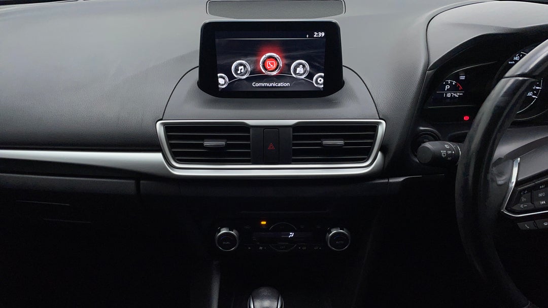 2018 Mazda 3 Touring, Automatic, 118742 km, Center Console