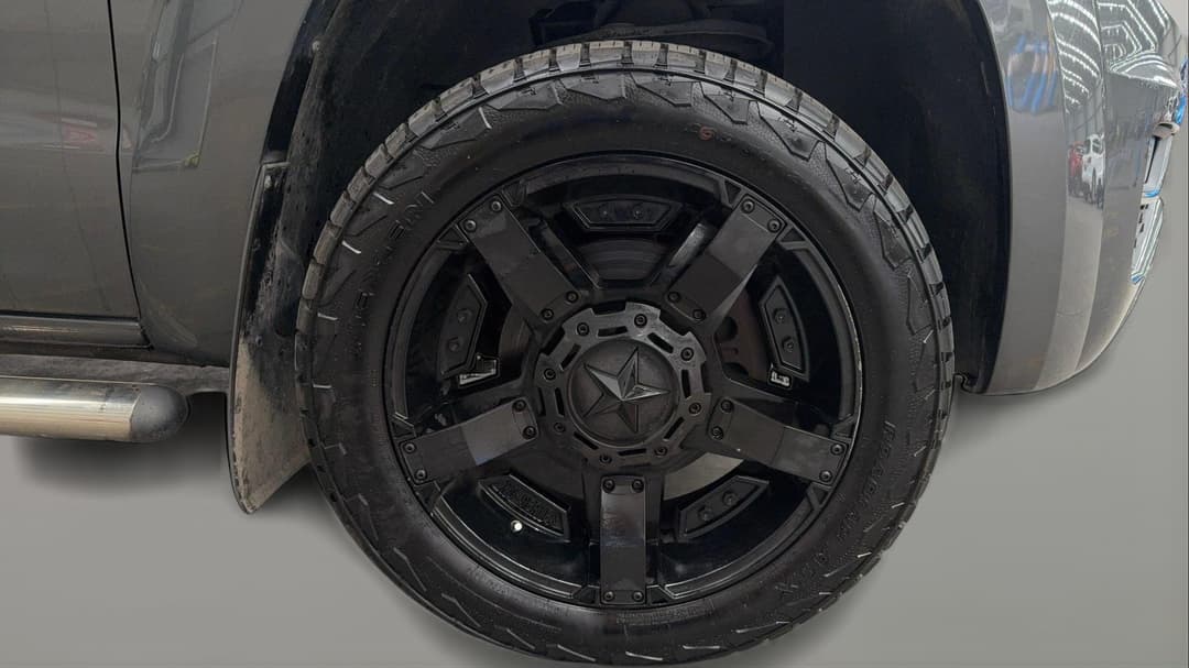 2017 Volkswagen Amarok V6 Tdi 550 Highline, Automatic, 155878 km, Right Front Wheel