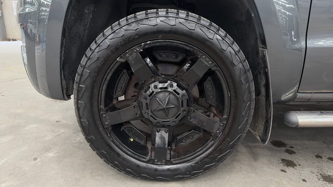2017 Volkswagen Amarok V6 Tdi 550 Highline, Automatic, 155878 km, Left Front Wheel