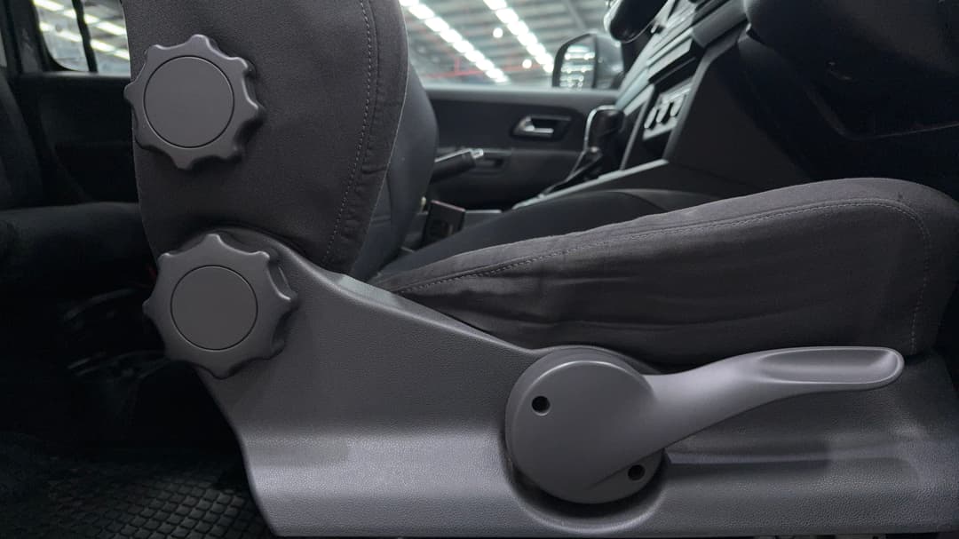 2017 Volkswagen Amarok V6 Tdi 550 Highline, Automatic, 155878 km, Drivers Side Adjustment Panel