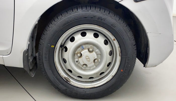 2018 Hyundai Eon ERA +, Petrol, Manual, 39,371 km, Right Front Wheel
