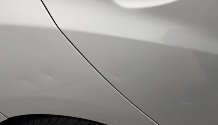 2018 Hyundai Eon ERA +, Petrol, Manual, 39,371 km, Right quarter panel - Minor scratches