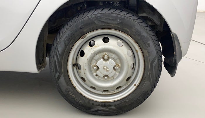 2018 Hyundai Eon ERA +, Petrol, Manual, 39,371 km, Left Rear Wheel