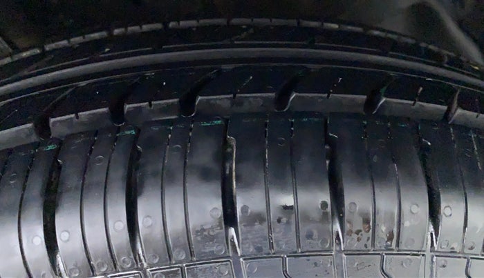 2012 Maruti Swift VDI, Diesel, Manual, 31,562 km, Right Rear Tyre Tread