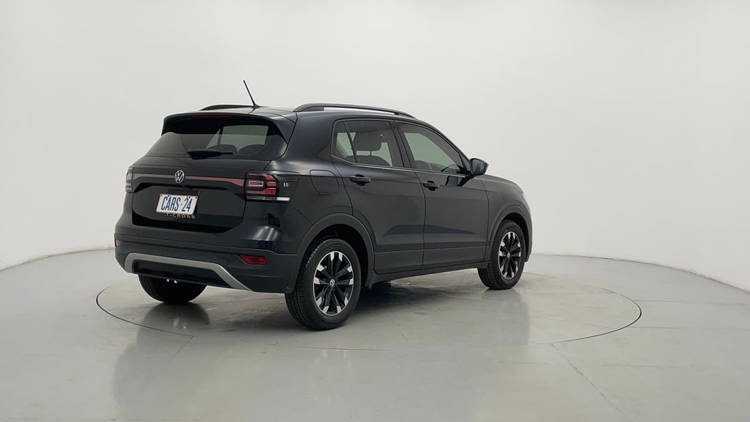 Right Back Diagonal (45- Degree) View