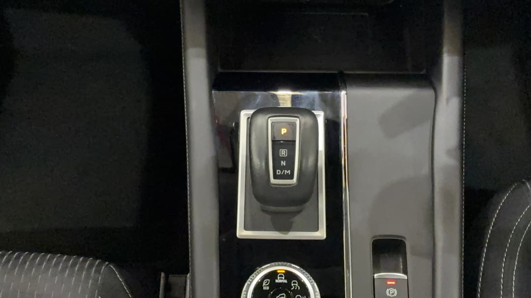 2021 Mitsubishi Outlander Ls 7 Seat (2WD), Automatic, 38414 km, Gear Lever 
